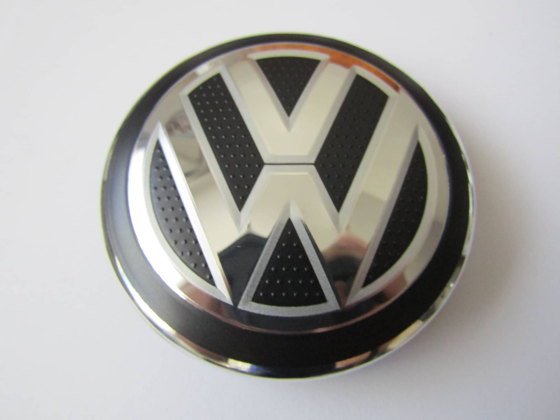 Středové pokličky VW 65mm - Carbon design