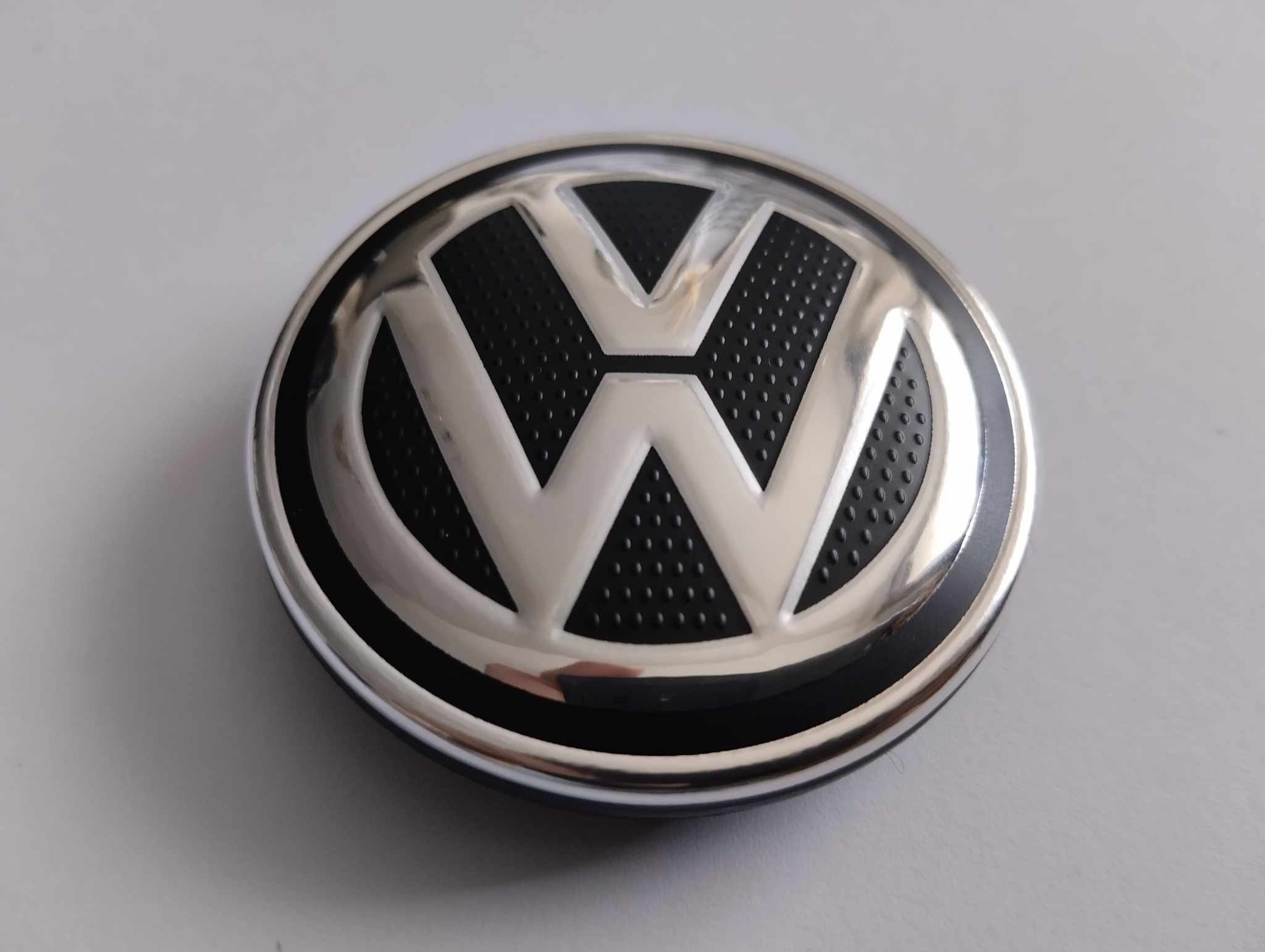 Středové pokličky VW 56mm - carbon