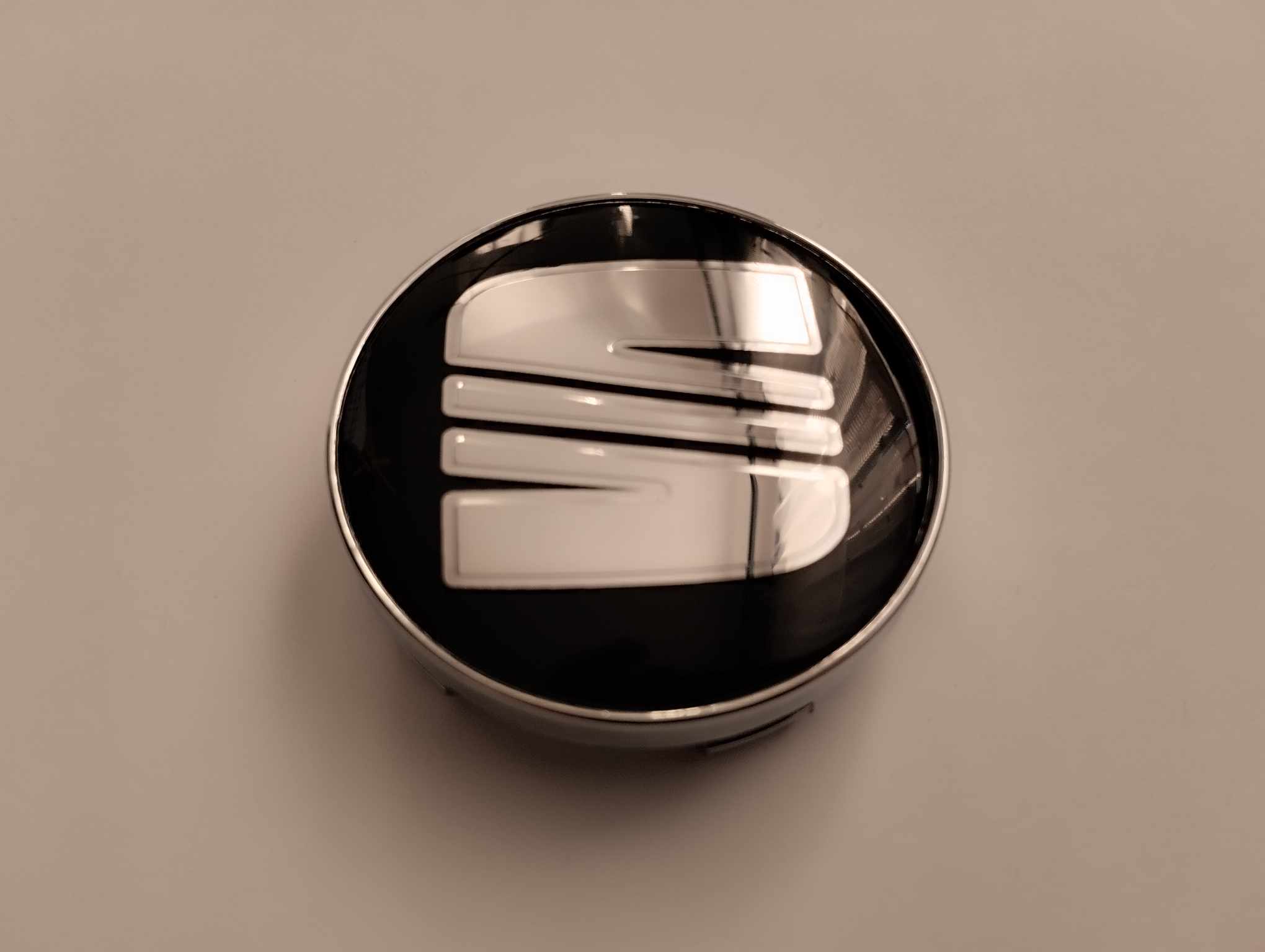 Středové pokličky Seat 60mm