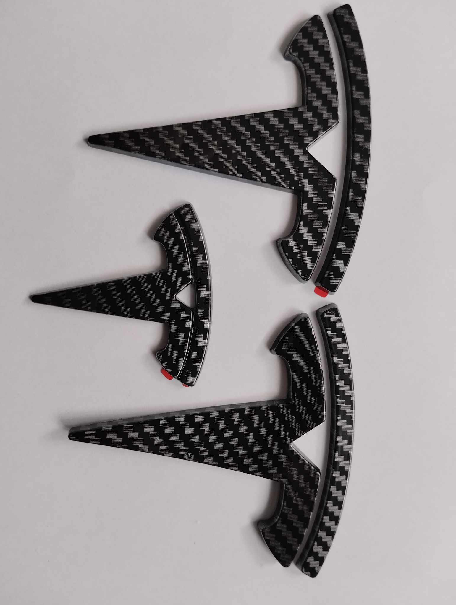 Tesla Znaky Y - Černé