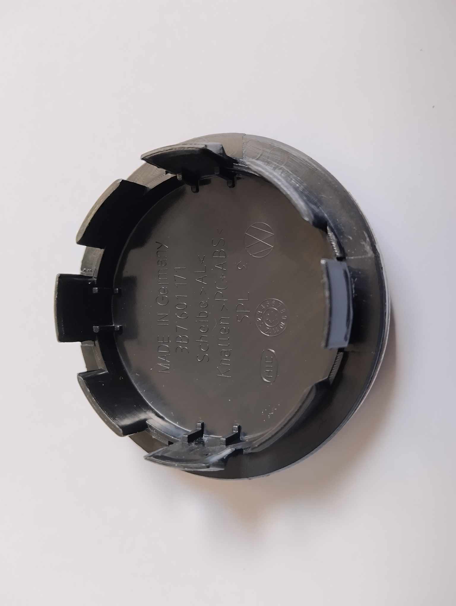 Středové pokličky Seat 68mm